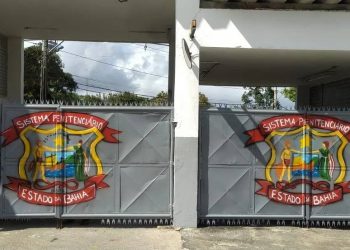 Interno foge do Presídio da Mata Escura durante serviço em área externa