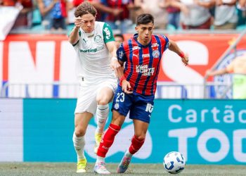 Com um golaço de Ademir, Bahia bate o Palmeiras na Fonte Nova