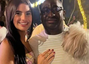 Advogado João Neto anuncia noivado com mulher que o denunciou por agressão