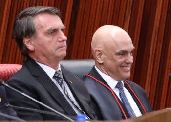 Moraes vota por condenar Bolsonaro e núcleo por tentativa de golpe