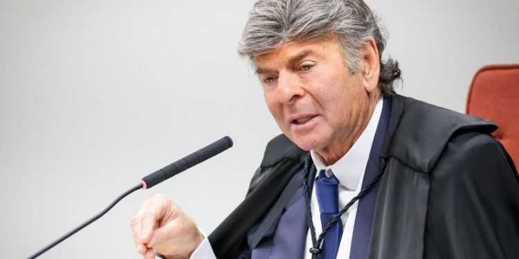 Julgamento de Bolsonaro: Fux vota para absolver réus do crime de organização criminosa