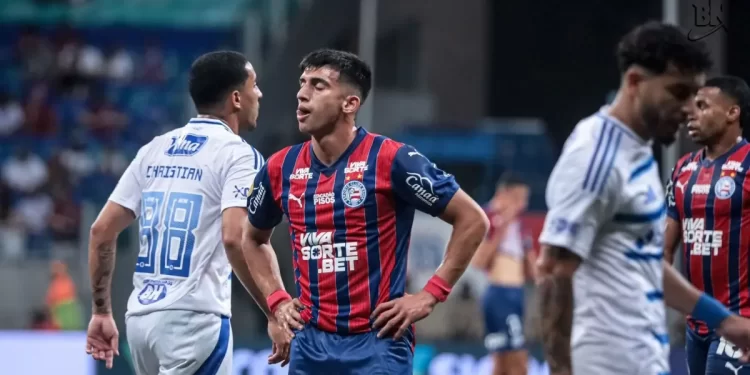 Bahia sai na frente, mas cede a virada ao Cruzeiro e perde invencibilidade dentro de casa no Brasileirão