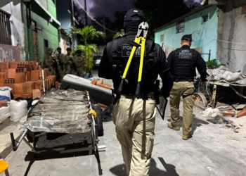 Polícia acorda integrantes de facção ligados a mortes, tráfico de drogas e confrontos na capital e RMS