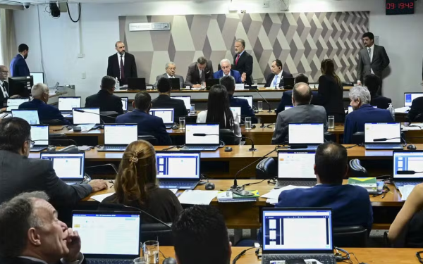 Senado rejeita PEC da Blindagem em votação unânime