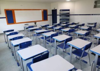 Apenas 4,9% dos alunos da 3ª série do Ensino Médio da Bahia têm aprendizado adequado