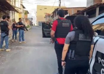 Casal é preso em operação contra o tráfico de drogas na Região Metropolitana de Salvador