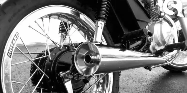 Deputado apresenta projeto que prevê prisão e multa para uso de escapamento barulhento em motos