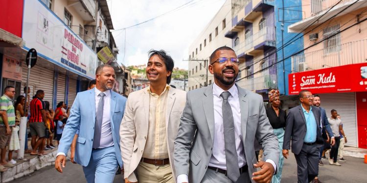 Candeias: Dr. Pitágoras participa do 7 de Setembro em Candeias ao lado do prefeito Eriton Ramos e ressalta papel histórico do município