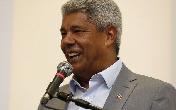 Jerônimo oficializa empréstimo de R$ 800 milhões para recuperar rodovias baianas