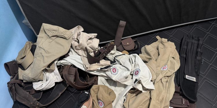 Polícia civil deflagra operação sicários e prende ex-policial militar e mulher em flagrante em são sebastião do passé