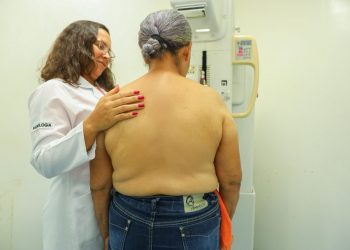 Candeias: Ação do Outubro Rosa oferece mais de 130 mamografias gratuitas por dia
