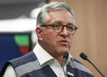 Governo vai comprar 150 mil antídotos contra intoxicação por metanol, diz ministro