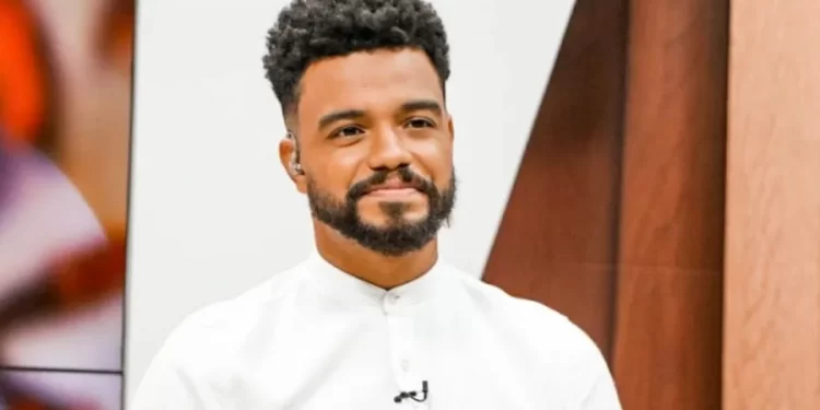 Apresentador detona nova geração do pagode: “Todo mundo canta igual”