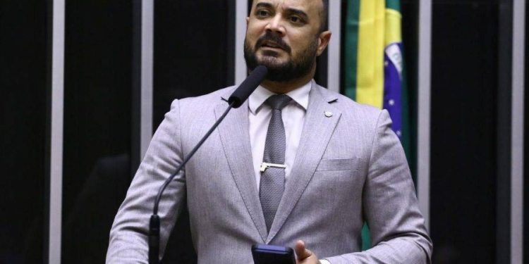 Capitão Alden propõe projeto para endurecer punições a menores envolvidos em crimes graves