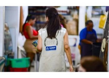 Operação Metanol: fiscalização apreende bebidas suspeitas de adulteração na Barra