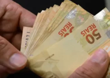 Grana do abono salarial extra começa a pingar nesta quarta-feira