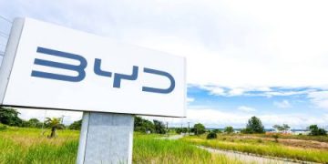 BYD abre cerca de 200 vagas de emprego em nova fábrica de Camaçari