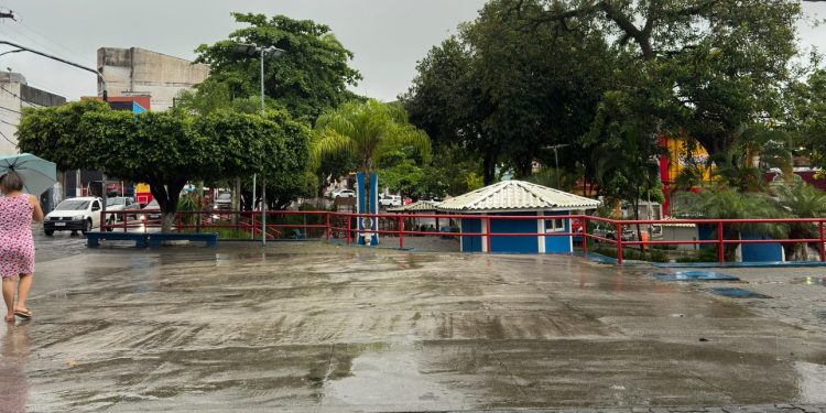 INMET eleva nível de perigo para as chuvas em Candeias