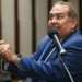 ‘Ativaram o modo desespero’, ironiza deputado após críticas do PT a ACM Neto