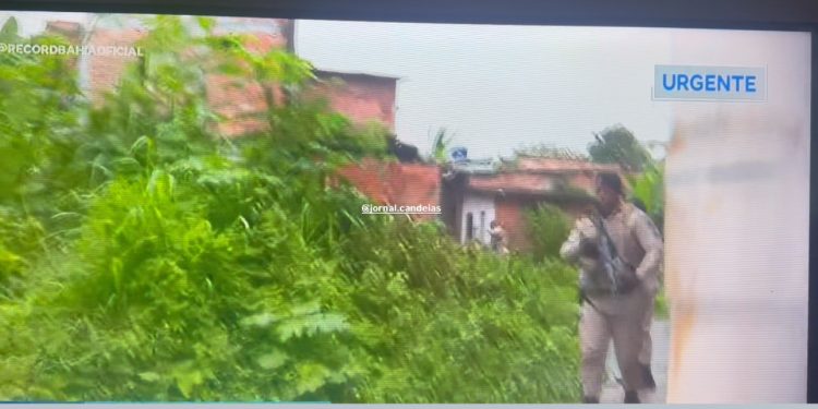 TIROTEIO NA URBIS 1: TRAFICANTES ATIRAM CONTRA A POLÍCIA EM CANDEIAS; ÁREA ESTÁ CERCADA PELA RONDESP E PELO 26° BPM