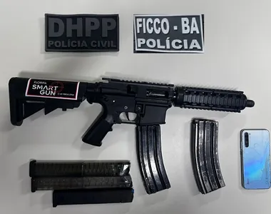 Vai pra onde? Motorista de aplicativo é preso com fuzil no ferry boat