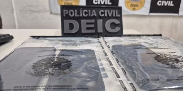 É A BAHIA: Delegacia de Furtos e Roubos apura desvio de 132 celulares funcionais dos Bombeiros em Salvador