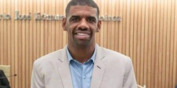 Vereador é afastado da Câmara de Santo Antônio de Jesus e suplente assume o mandato