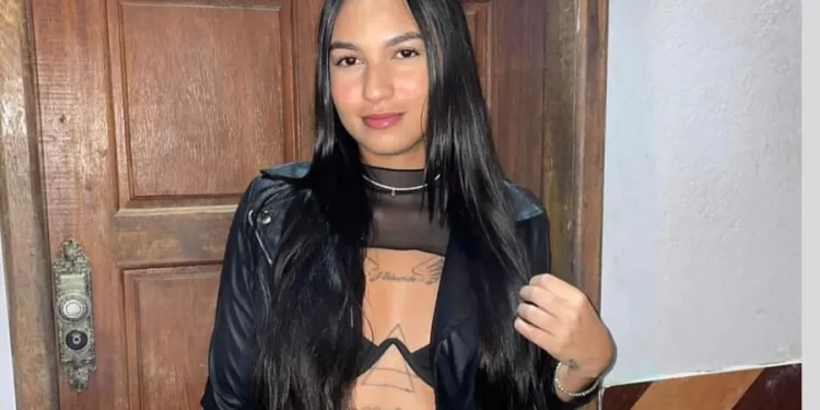 Jovem é executada com rajada de tiros perto do filho autista na Bahia