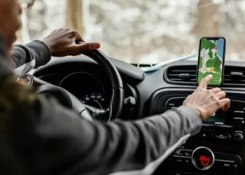 Se ligue! Uber divulga lista de carros barrados da plataforma em 2026