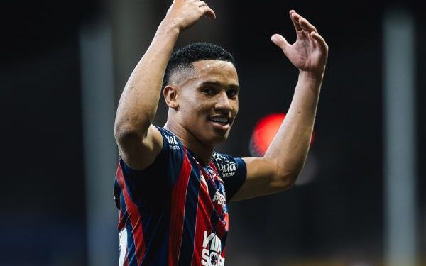 Antes do Ba-Vi, atacante do Bahia provoca o Vitória: ‘Foco é totalmente no Vice’