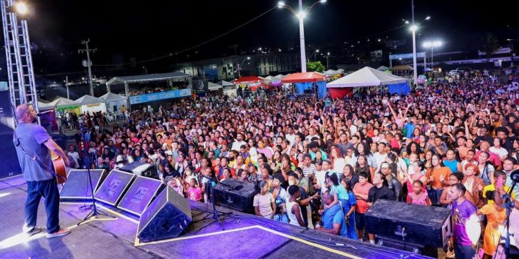 Candeias: Fiéis terão ônibus gratuitos disponibilizados pela Prefeitura nos dias de shows da Semana Evangélica; confira os roteiros