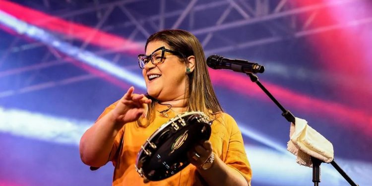 Candeias: Midian Lima é a 4ª atração confirmada na Semana Evangélica