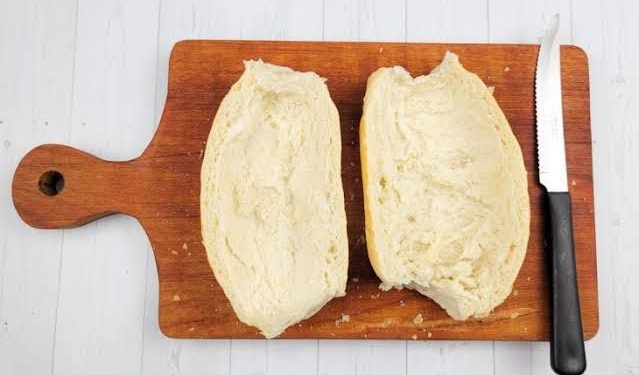 URGENTE: Base fria e cofre quente: Calmon oferece cargos a vereadores em troca de reduzir valor do “Pão na Mesa”