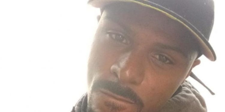 NA ESCADARIA: Homem é morto à bala em Candeias