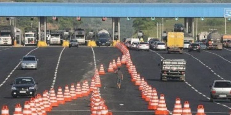 Governo Lula define datas dos leilões da BR-324 e BR-116 após saída da ViaBahia