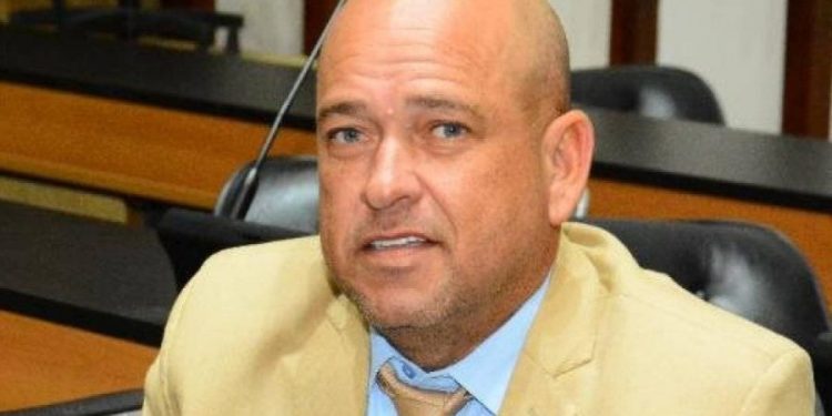 Justiça acata nova denúncia do MP-BA e torna Binho Galinha e familiares réus novamente