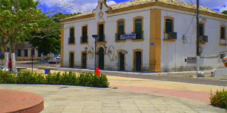 SFC: Operador financeiro entra em desespero, temendo grampos, e confirma esquema que atinge vereadores, secretários e a “dama de ferro”