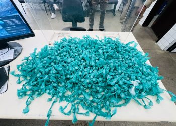 TRÁFICO FRUSTRADO EM CANDEIAS: CETO ENCONTRA GRANDE QUANTIDADE DE CRACK ENTERRADA EM ZONA DE MATA