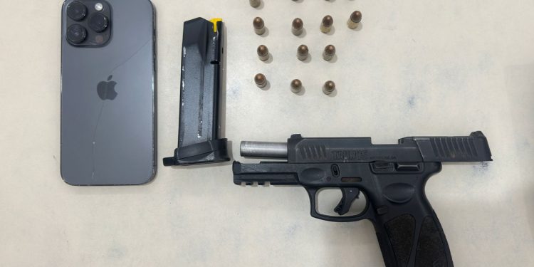 Pistola é apreendida durante Operação Força Total em Candeias