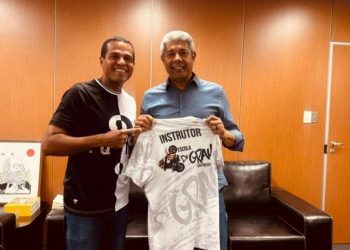 Jerônimo defende regulamentação de “grau de moto” e indica apoio em construção de pistas: “É um esporte”