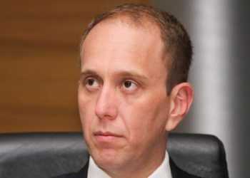 Prefeito de Sorocaba, Rodrigo Manga, é afastado do cargo