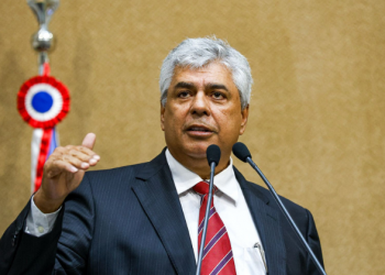 Deputado diz que PT ‘entende de crime organizado e corrupção’