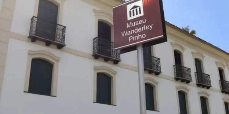 Museu Wanderley Pinho reabre  com reflexão sobre passado escravocrata do país