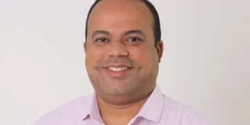 Santo Amaro: TCM acolhe denúncia contra o prefeito Flaviano de por autopromoção com recursos públicos