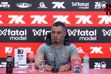 Jair Ventura comemora saída do Vitória do Z-4 e projeta reação: “Estamos vivíssimos!”