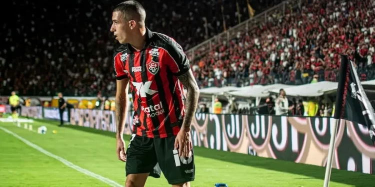 Vitória deixa grupo dos quatro com mais risco de rebaixamento; veja as chances