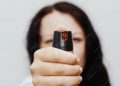 Mulheres em Salvador podem ganhar spray de pimenta para autodefesa
