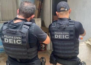 Pai e filho são presos em Salvador suspeitos de estupro coletivo contra jovem de 24 anos