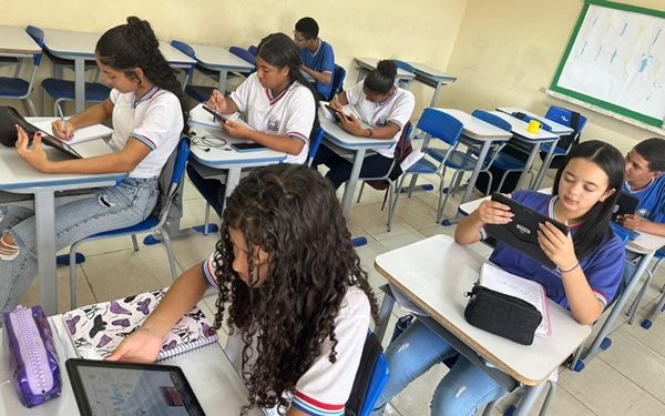 Deputado propõe programa para abrir escolas nos fins de semana na Bahia