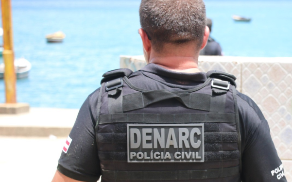 Operação nos Correios em Simões Filho apreende drogas, anabolizantes e arma